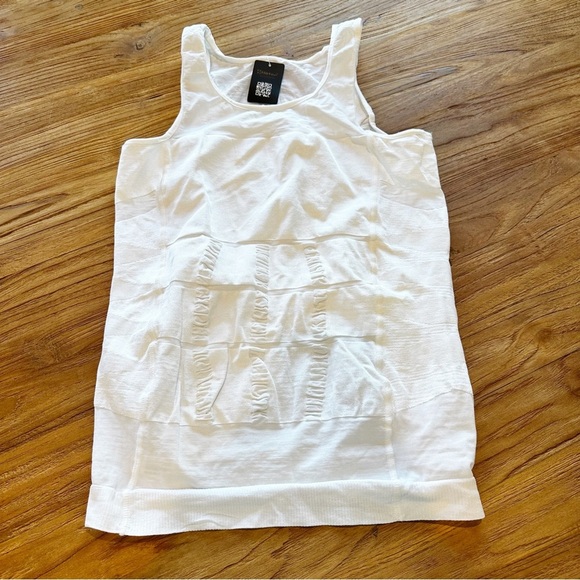 Hoter Men’s White Compression Tank Top Pullover Shape Wear NWT Size Large Nylon - Picture 1 of 9